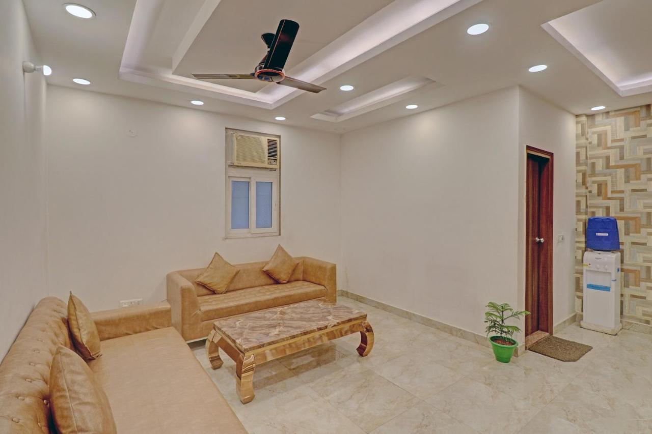 Collection O Spot Light Near Tughlakabad Station Metro Station Otel Indraprastha Dış mekan fotoğraf